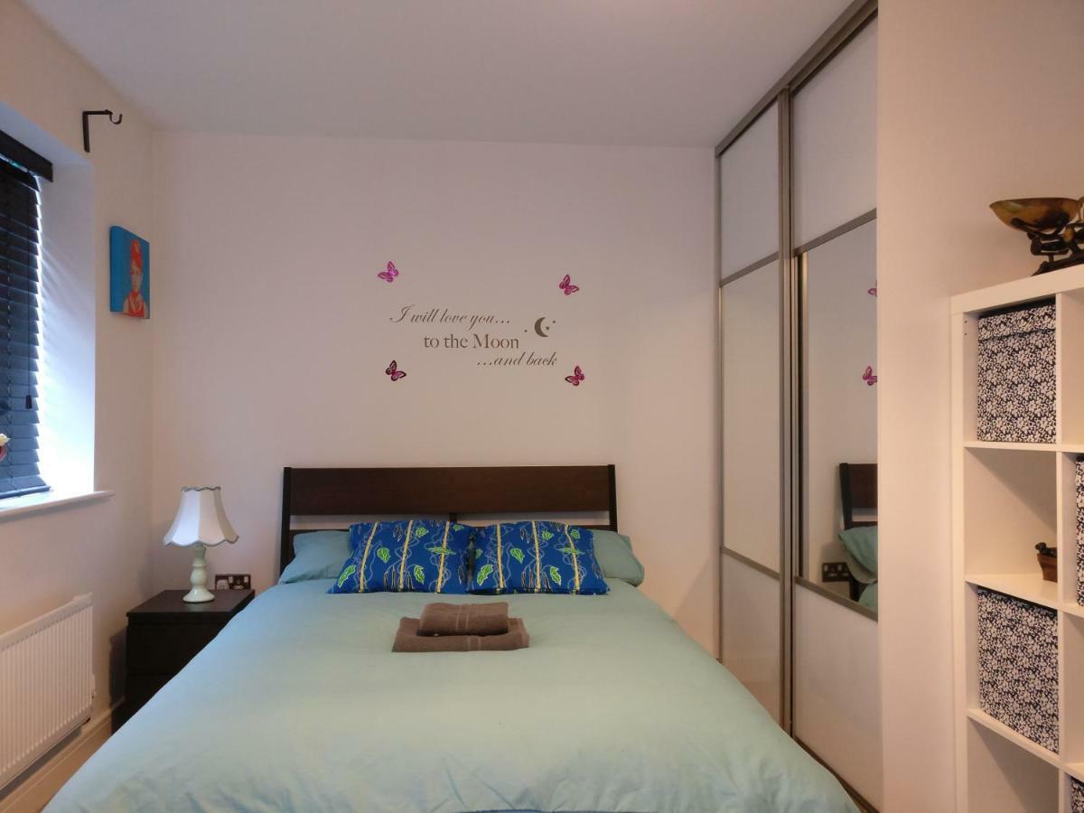 Arena House Bed & Breakfast แมนเชสเตอร์ ภายนอก รูปภาพ